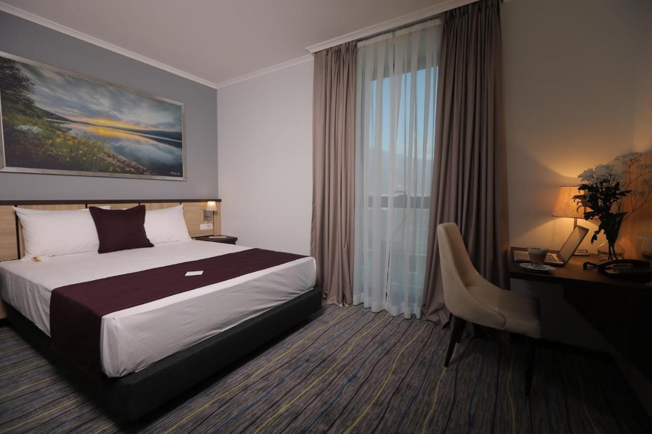 Mercure Τέτοβο Εξωτερικό φωτογραφία